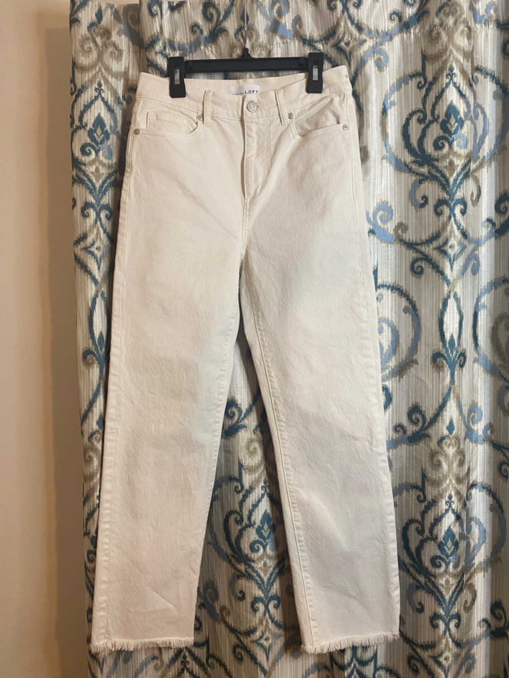 LOFT Off-White Straight-Crop Jeans